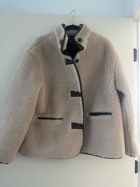 GAP Cream Sherpa Jacket with Dark Trim